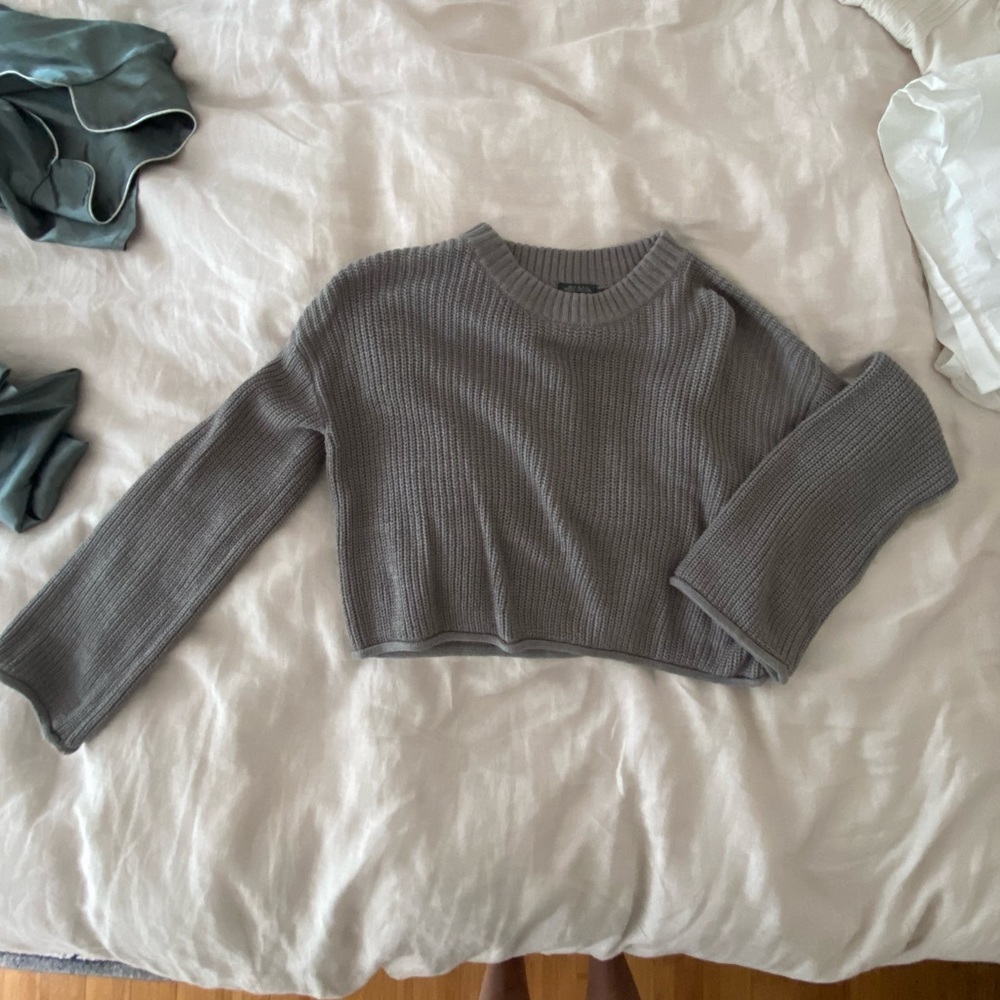 Wild fable loose cropped grey sweater
